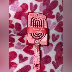 Strawberry Shortcake Detangler Brush